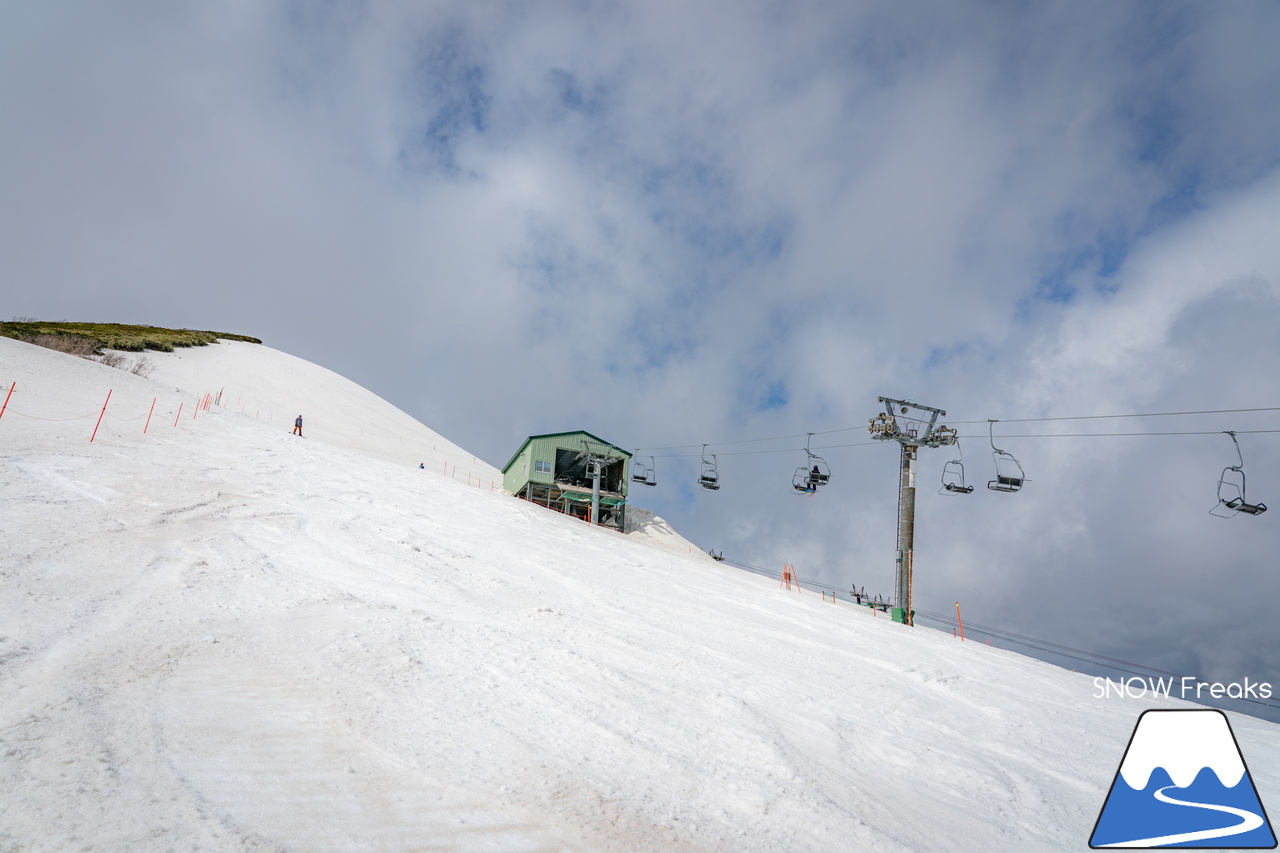 ニセコアンヌプリ国際スキー場｜さすがニセコ！山頂から山麓まで全長約4,000ｍのロング滑走可能です(^^)/